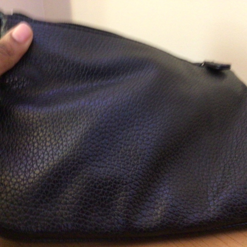 Purse - Picture 2 of 3